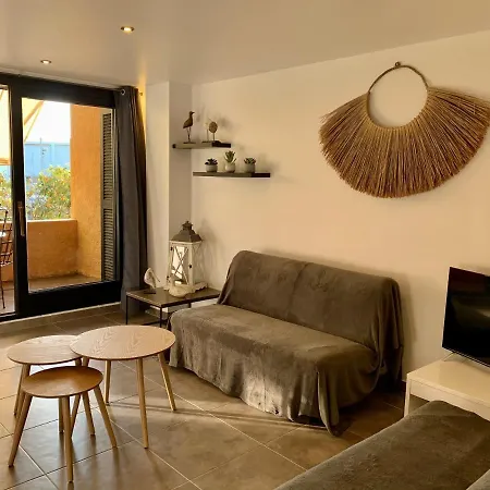Apartment Marinesappartement, La Marina Tropezienne 100m Plage Wifi Fibre