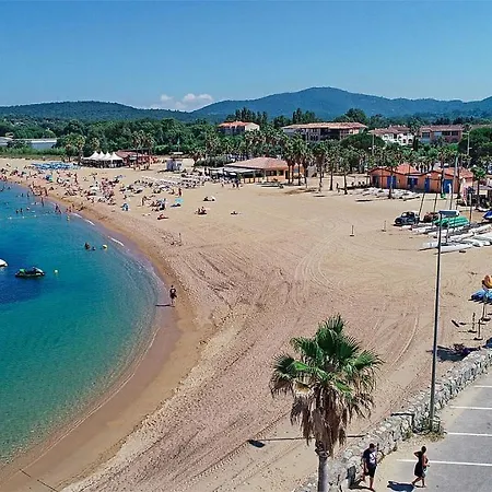 Marinesappartement, La Marina Tropezienne 100m Plage Wifi Fibre Apartment *