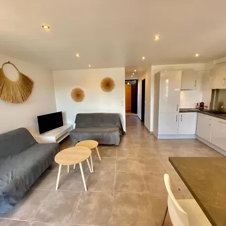 Apartment Marinesappartement, La Marina Tropezienne 100m Plage Wifi Fibre *